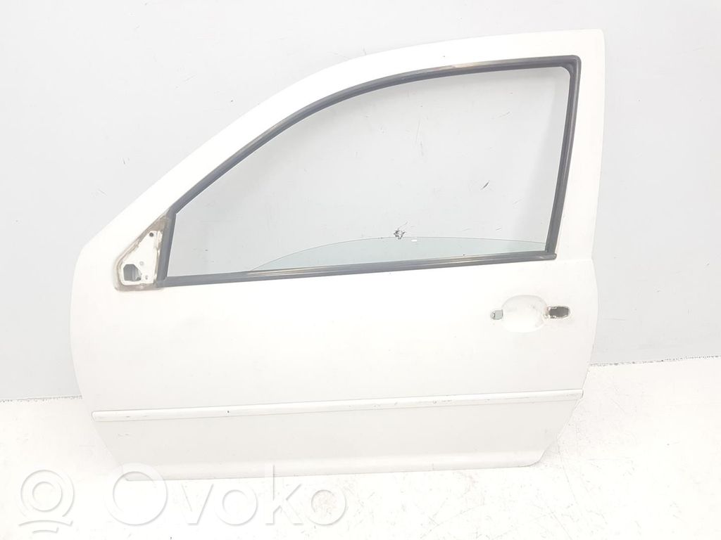 Volkswagen Golf IV Drzwi przednie 