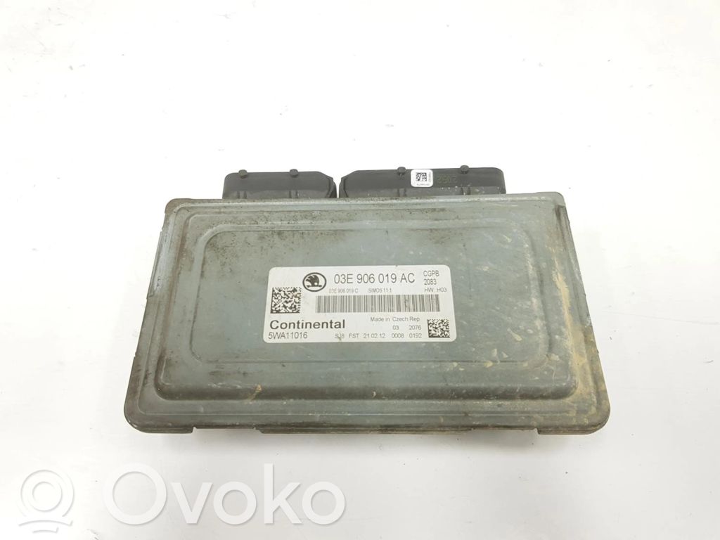 Skoda Fabia Mk2 (5J) Engine control unit/module 