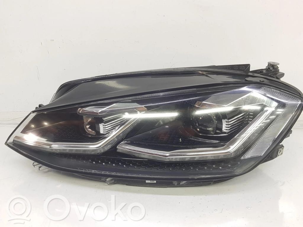 Volkswagen Golf VII Lampa przednia 