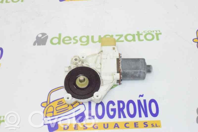 BMW 1 E81 E87 Motorino alzacristalli della portiera anteriore 