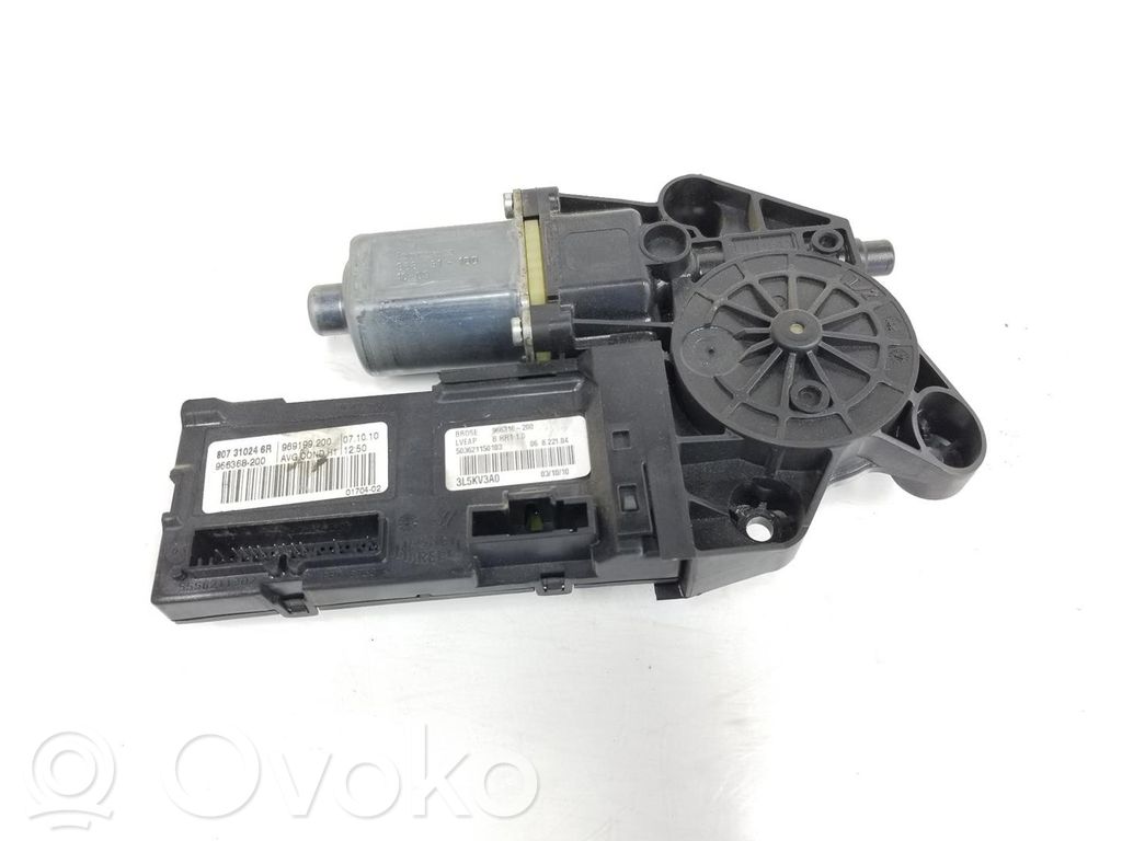 Renault Megane III Silnik regulatora szyby drzwi przednich 