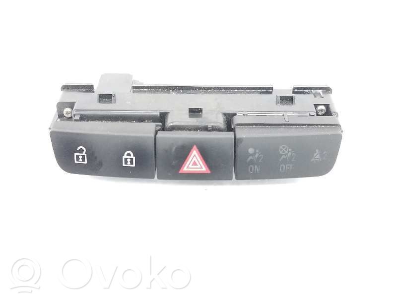 Opel Insignia A Interruttore luci di emergenza