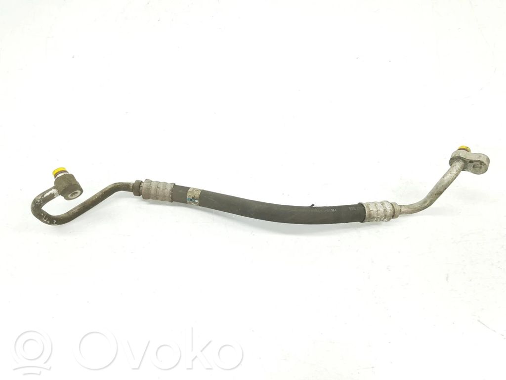 BMW Z4 E85 E86 Ilmastointilaitteen putki (A/C) 