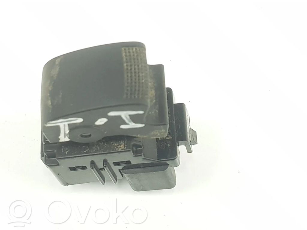 Isuzu N Series Electric window control switch 