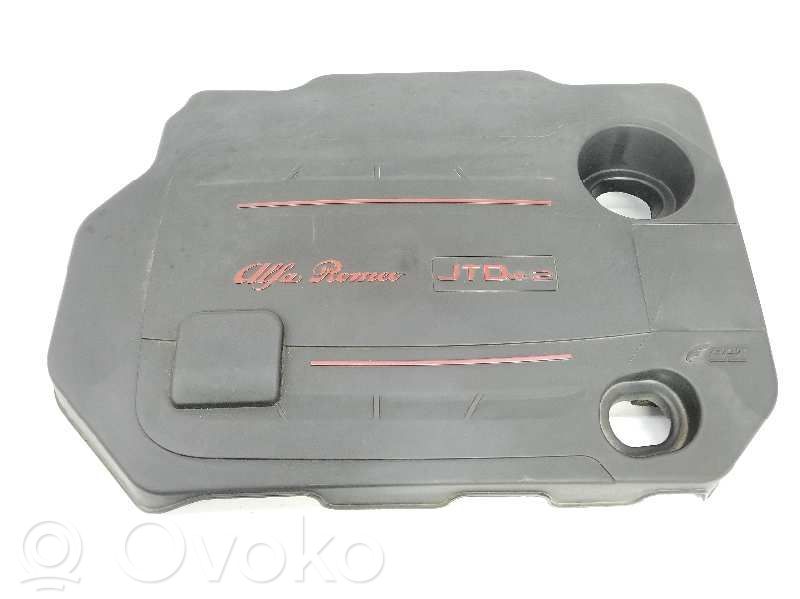 Alfa Romeo Giulietta Couvercle cache moteur