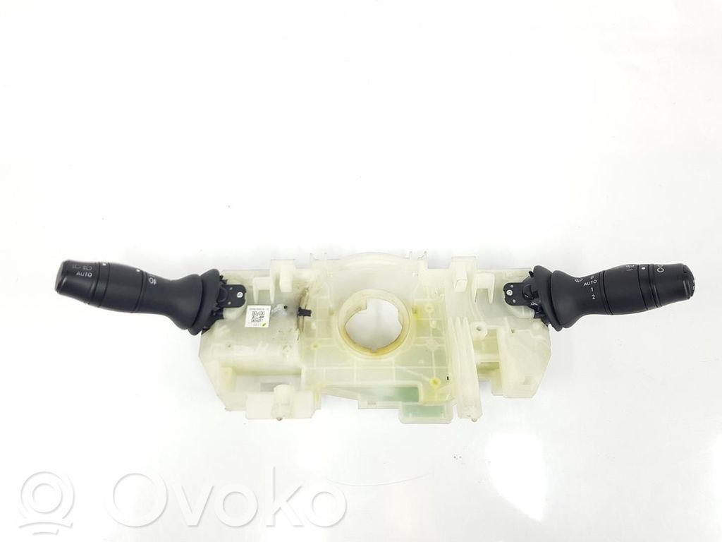 Renault Laguna III Boutons / interrupteurs volant