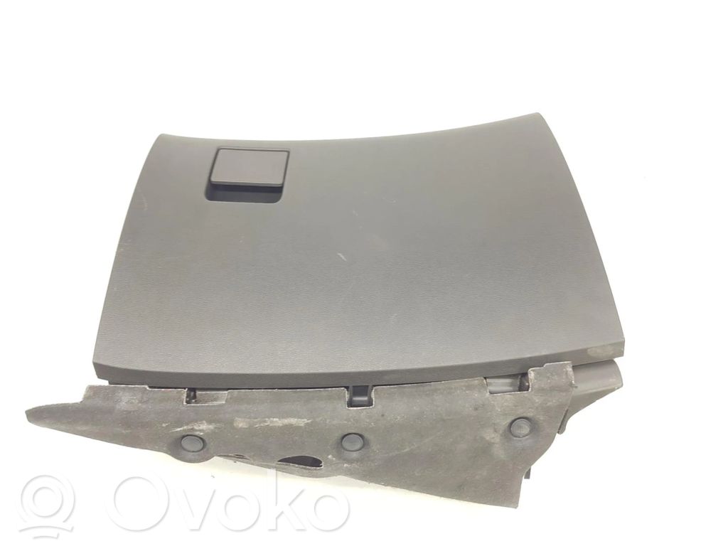 Opel Insignia A Glove box 