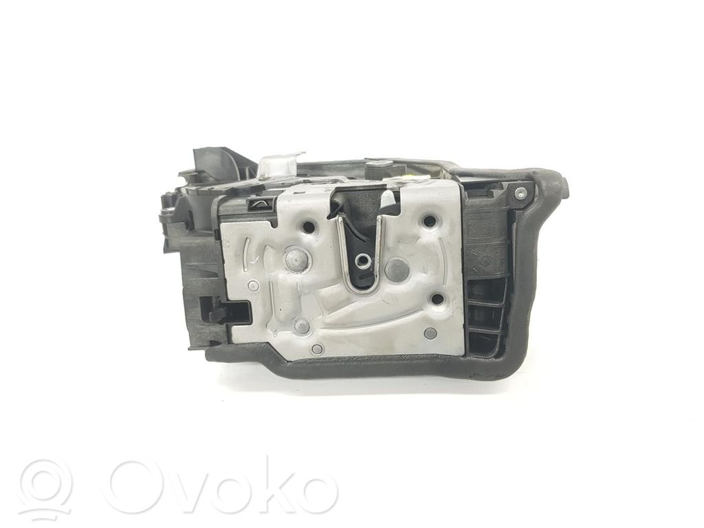 BMW 2 Active Tourer U06 Serratura portiera posteriore
