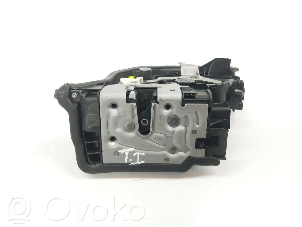 BMW 2 Active Tourer U06 Serratura portiera posteriore