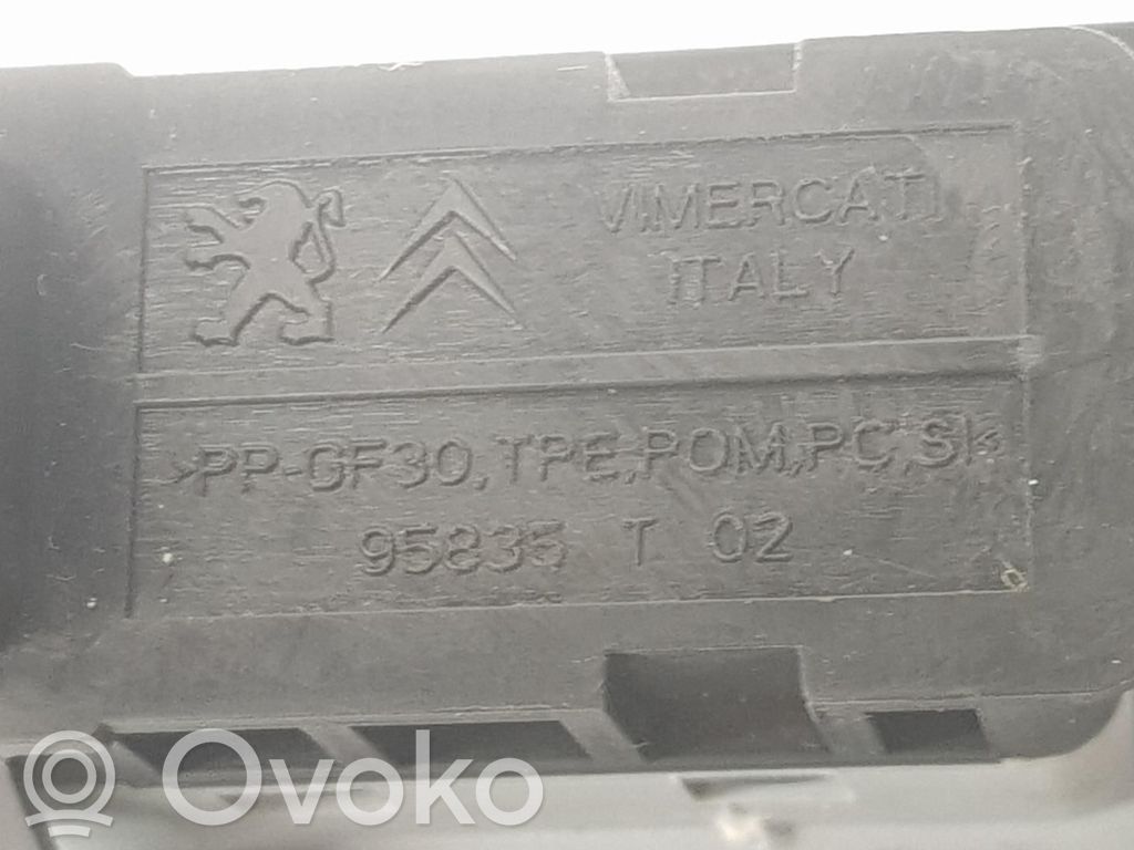 Peugeot 208 I Uchwyt / Rączka zewnętrzna otwierania klapy tylnej / bagażnika