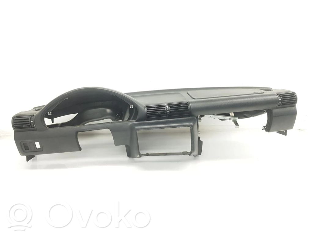 BMW 3 E36 Panelė 