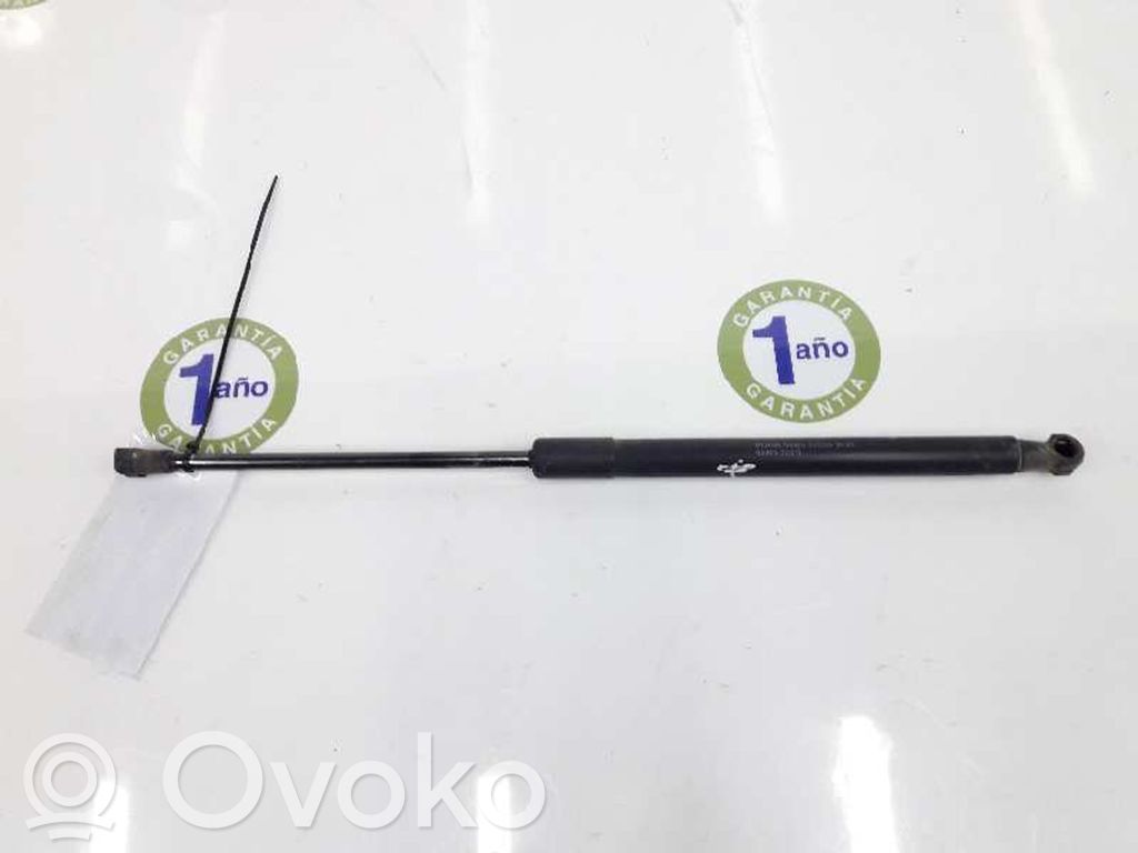 Toyota Yaris Amortyzator klapy tylnej bagażnika 