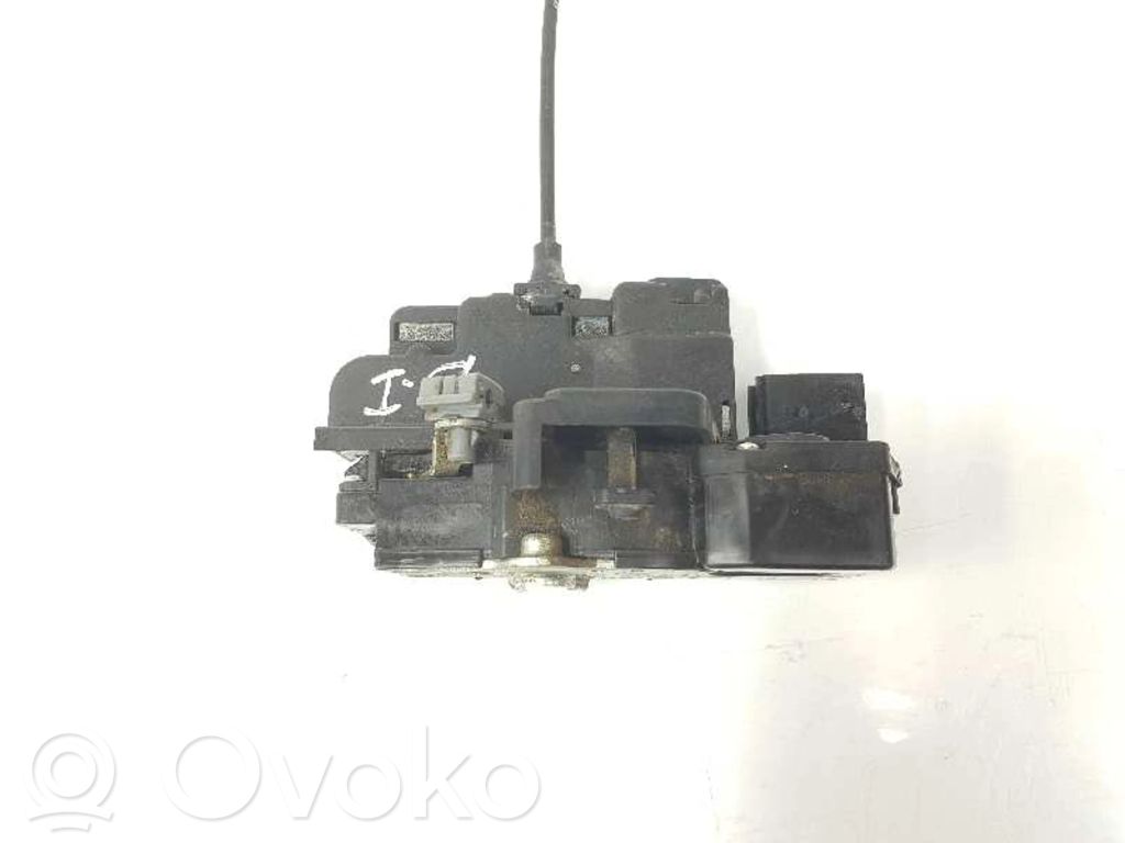 Opel Antara Priekšpusē slēdzene 