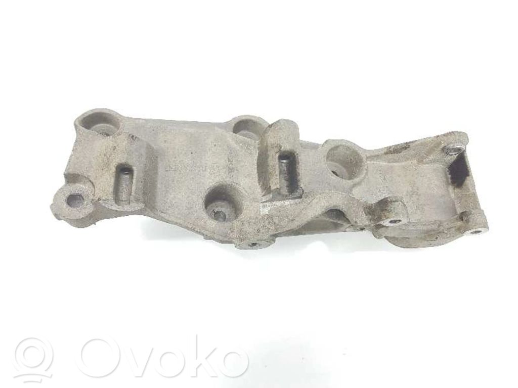 Renault Master III Generator/alternator bracket 
