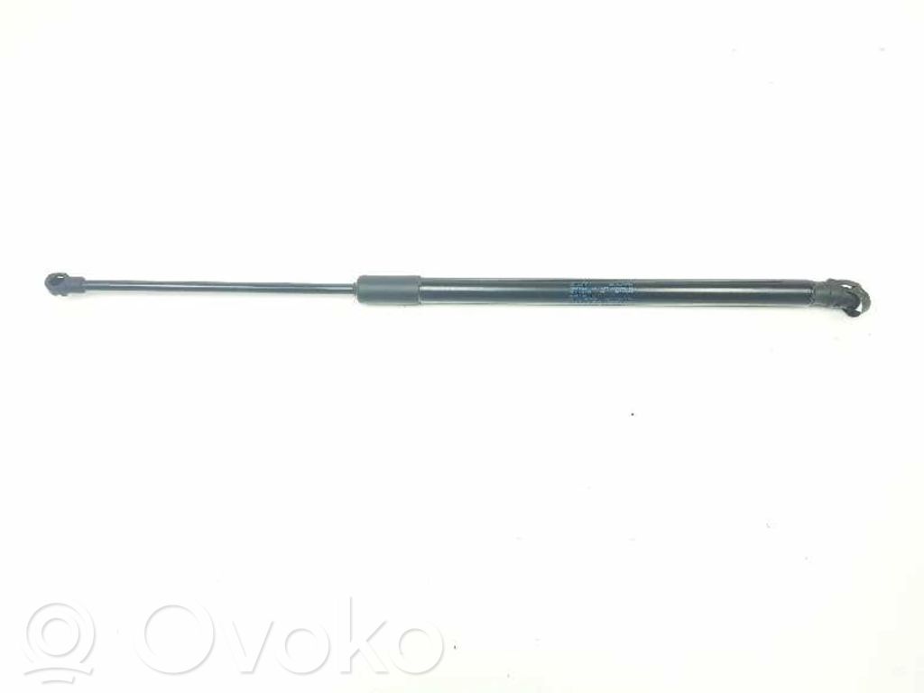 Seat Arona Tailgate/trunk strut/damper 