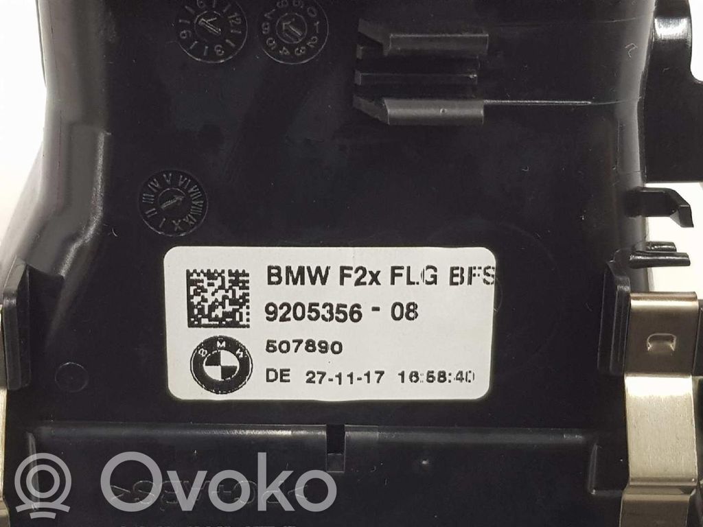 BMW 1 F20 F21 Kojelaudan keskiosan tuuletussuuttimen ritilä 