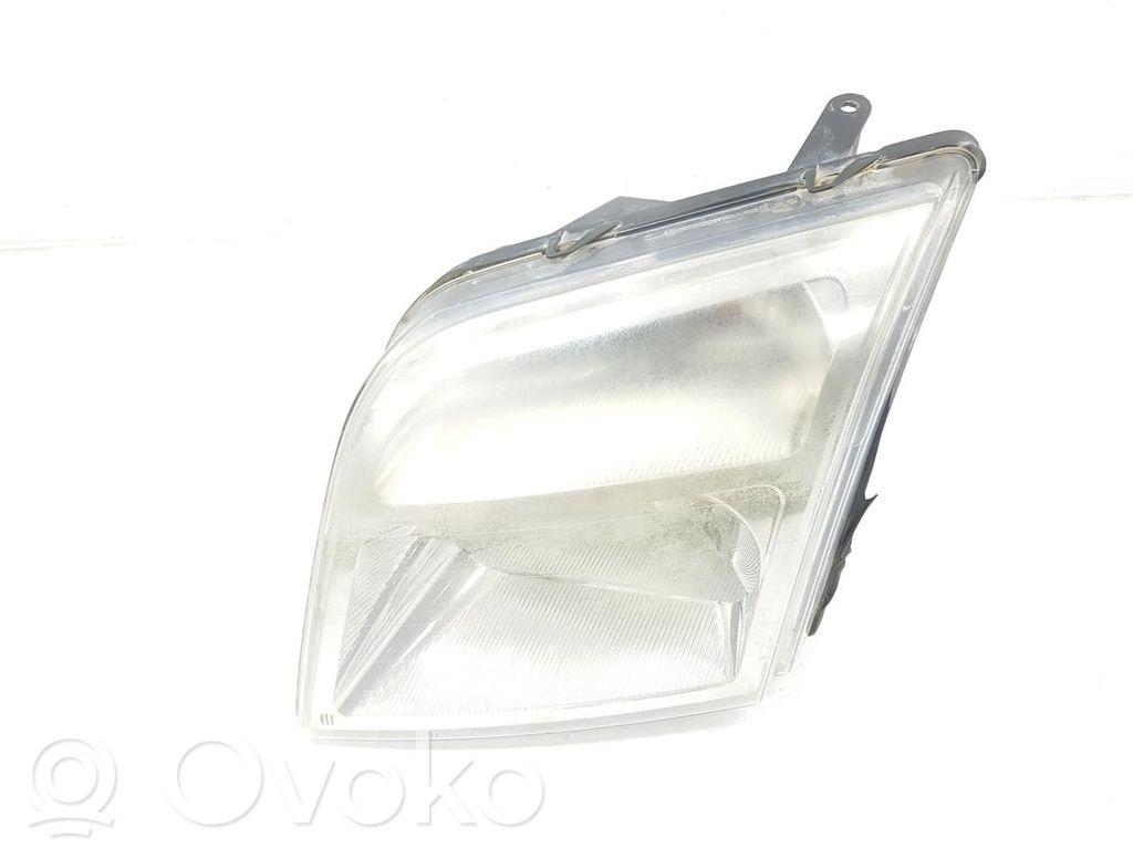Ford Connect Phare frontale