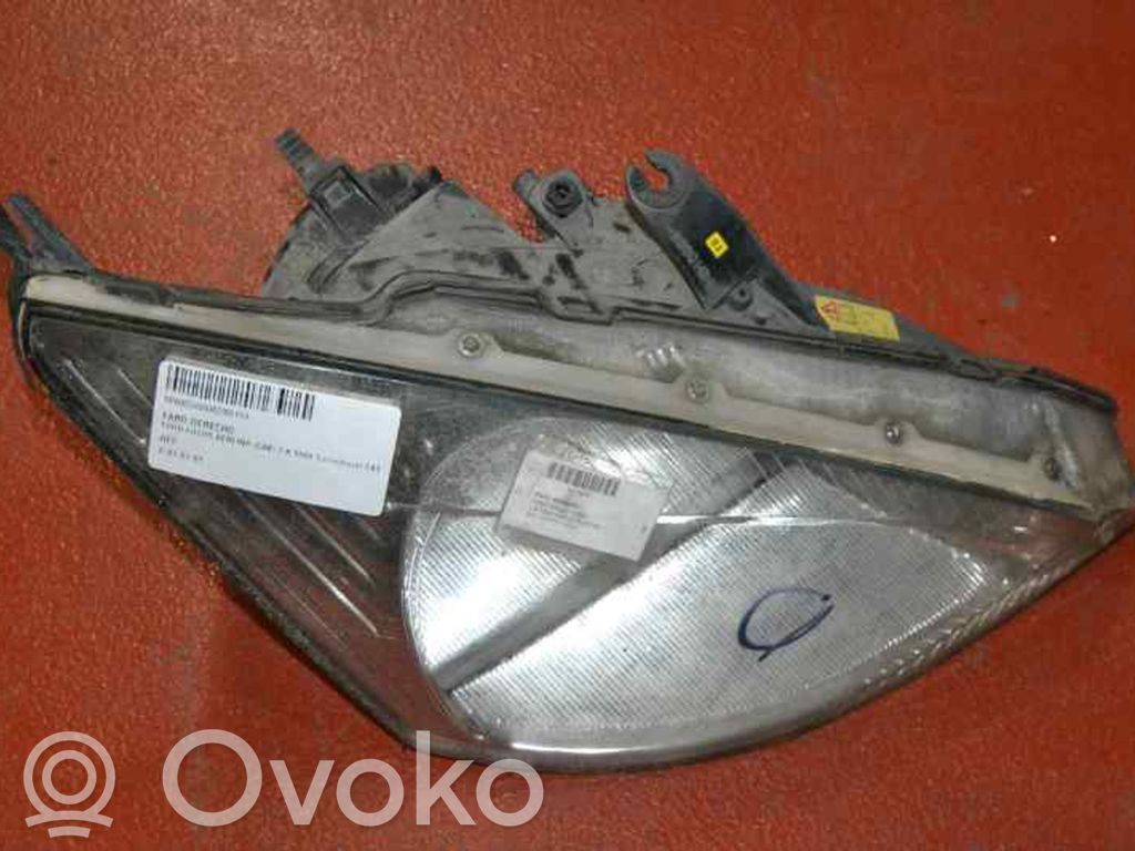 Ford Focus Priekinis žibintas 