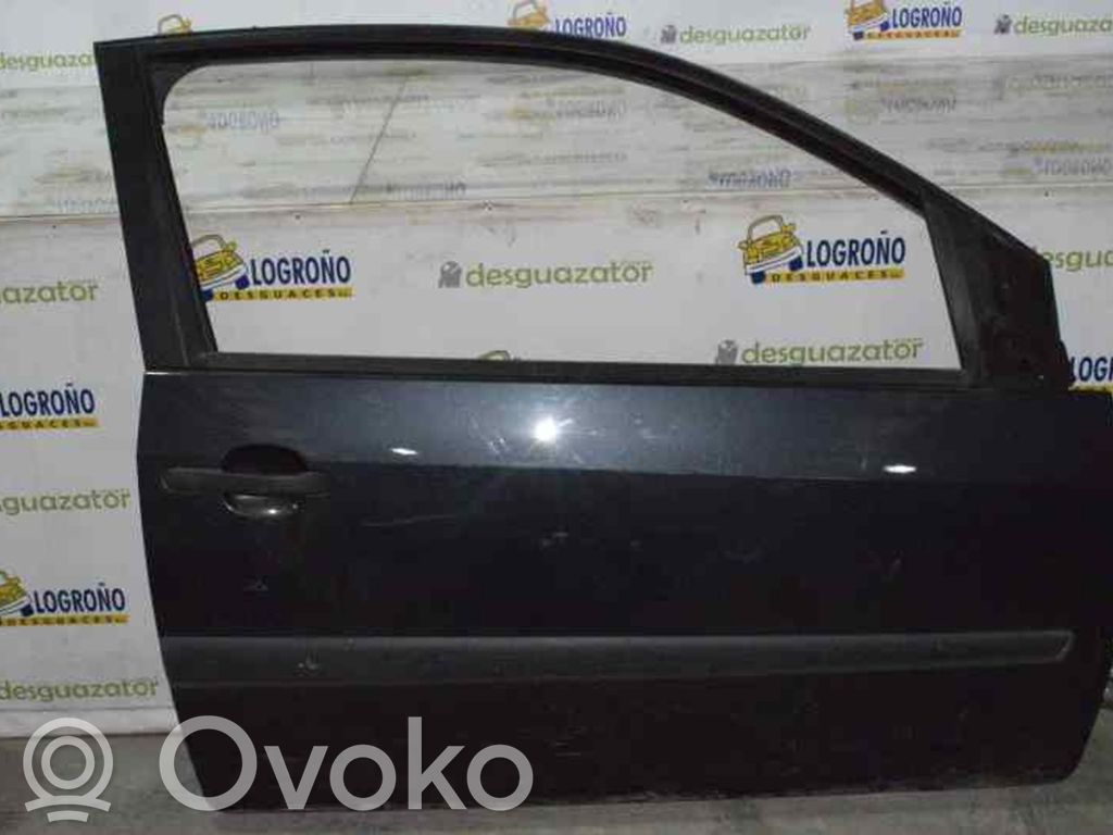 Ford Fiesta Puerta delantera 