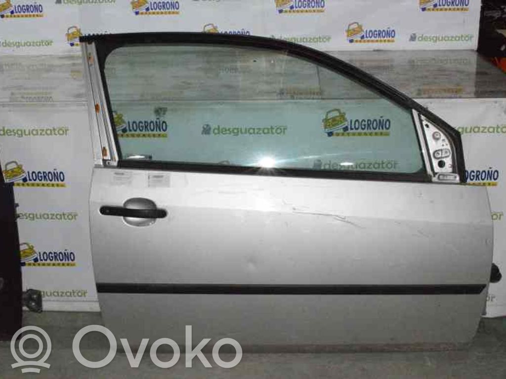 Ford Fiesta Puerta delantera 