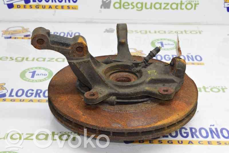 Renault Espace IV Mangueta de dirección de rueda delantera