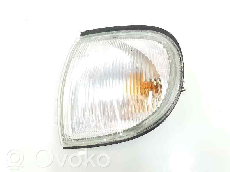Phare frontale   087609,67725299