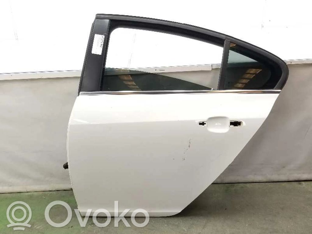 Opel Insignia A Puerta trasera 