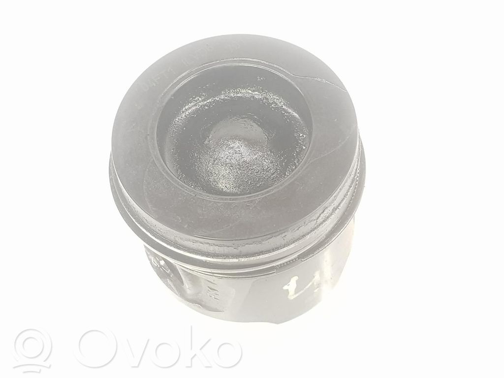 Nissan Qashqai Piston