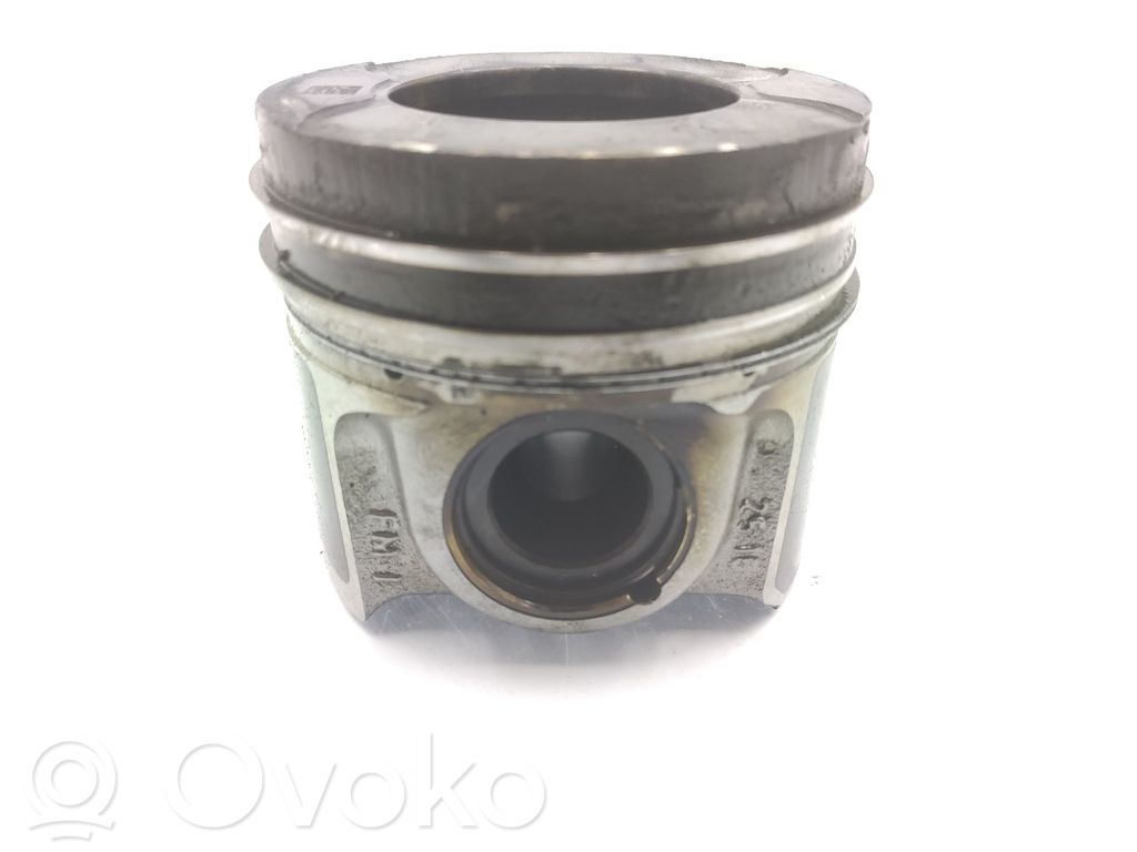 Ford Transit Custom Piston 