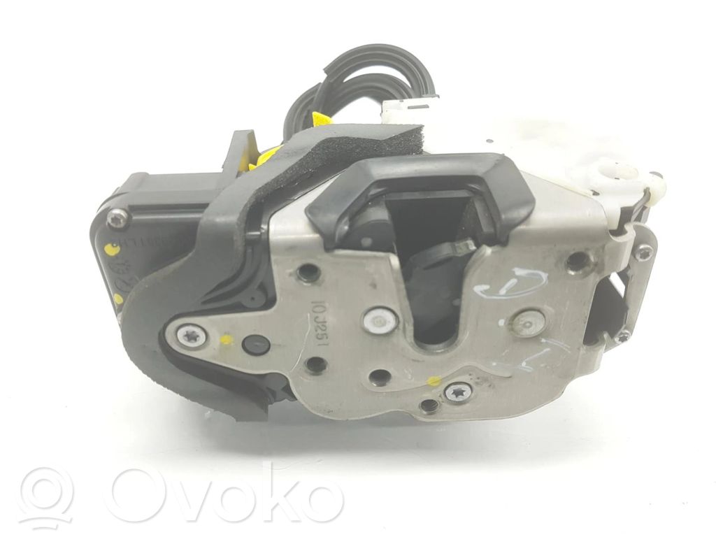 Opel Insignia A Zamek drzwi przednich 