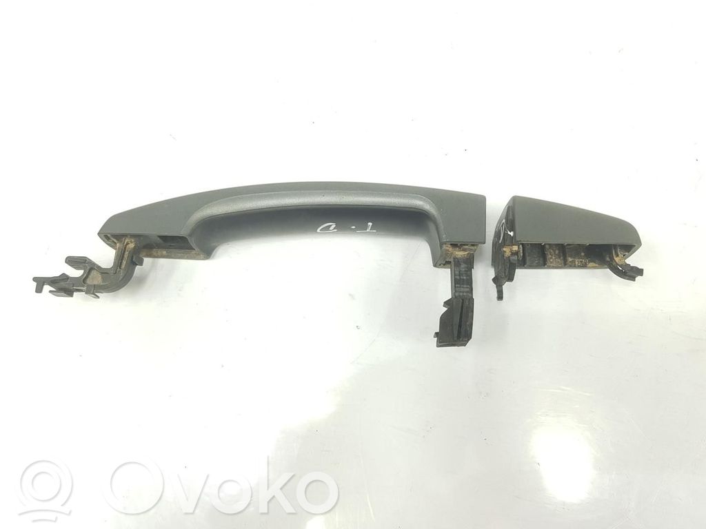 Land Rover Discovery 3 - LR3 Manecilla externa puerta trasera