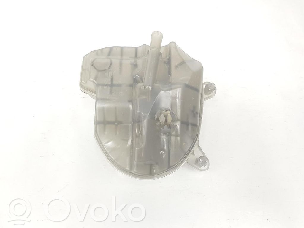 Seat Leon IV Ausgleichsbehälter Kühlwasser 