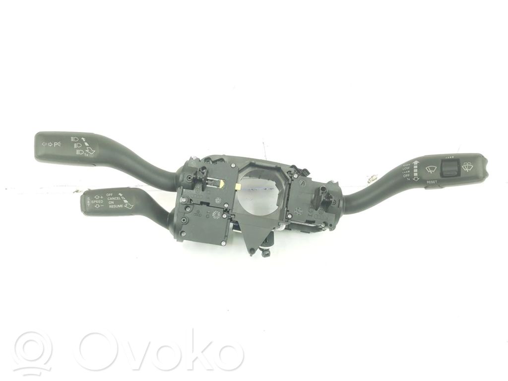 Seat Exeo (3R) Pulsanti/interruttori sul volante