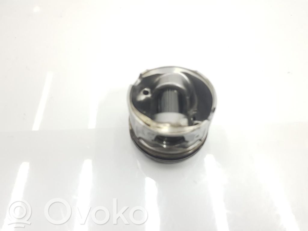 BMW X1 F48 F49 Pistón 