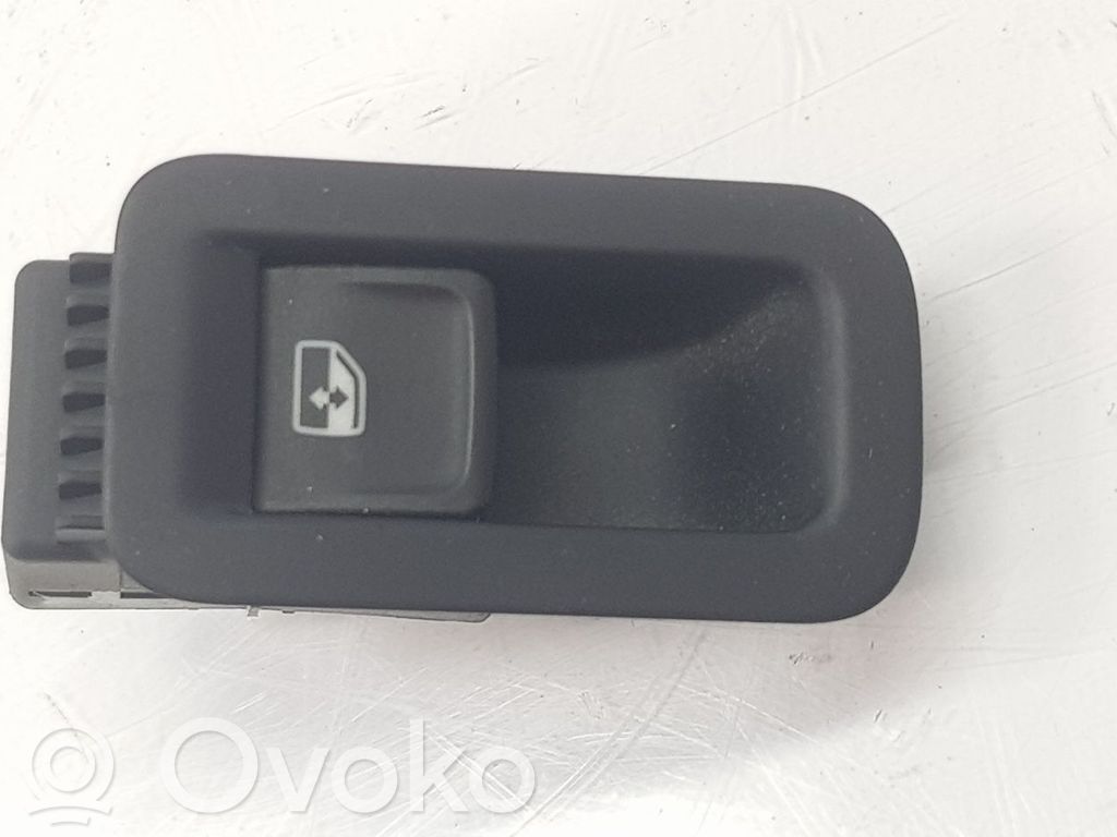 Volkswagen Golf VII Interruttore di controllo dell’alzacristalli elettrico