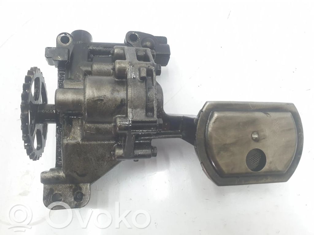 Ford Kuga II Oil pump 