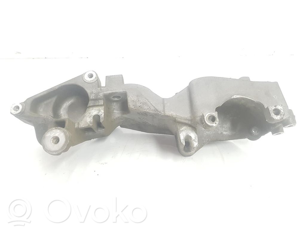 Renault Laguna II Mocowanie alternatora 