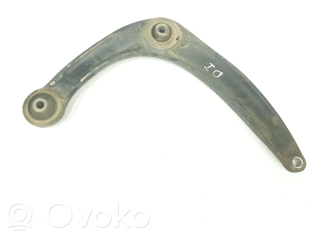 Peugeot 308 Braccio di controllo sospensione anteriore inferiore/braccio oscillante 