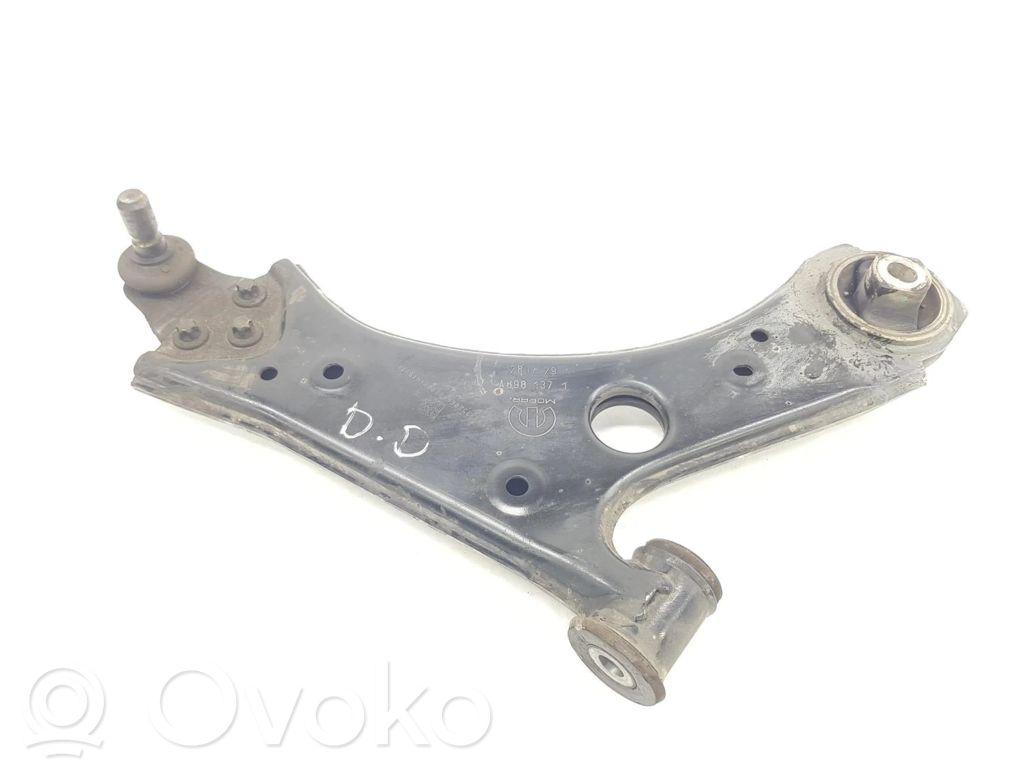 Front control arm   68318010AD,68318010AD