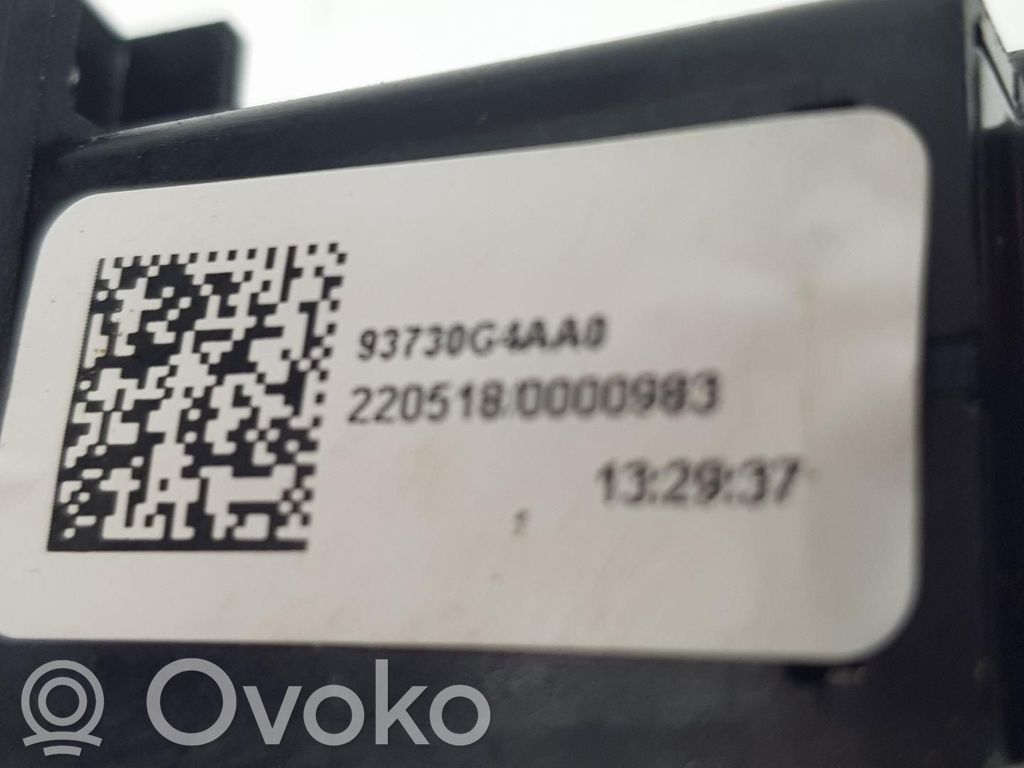 Hyundai i30 Comutator lumini pericol 