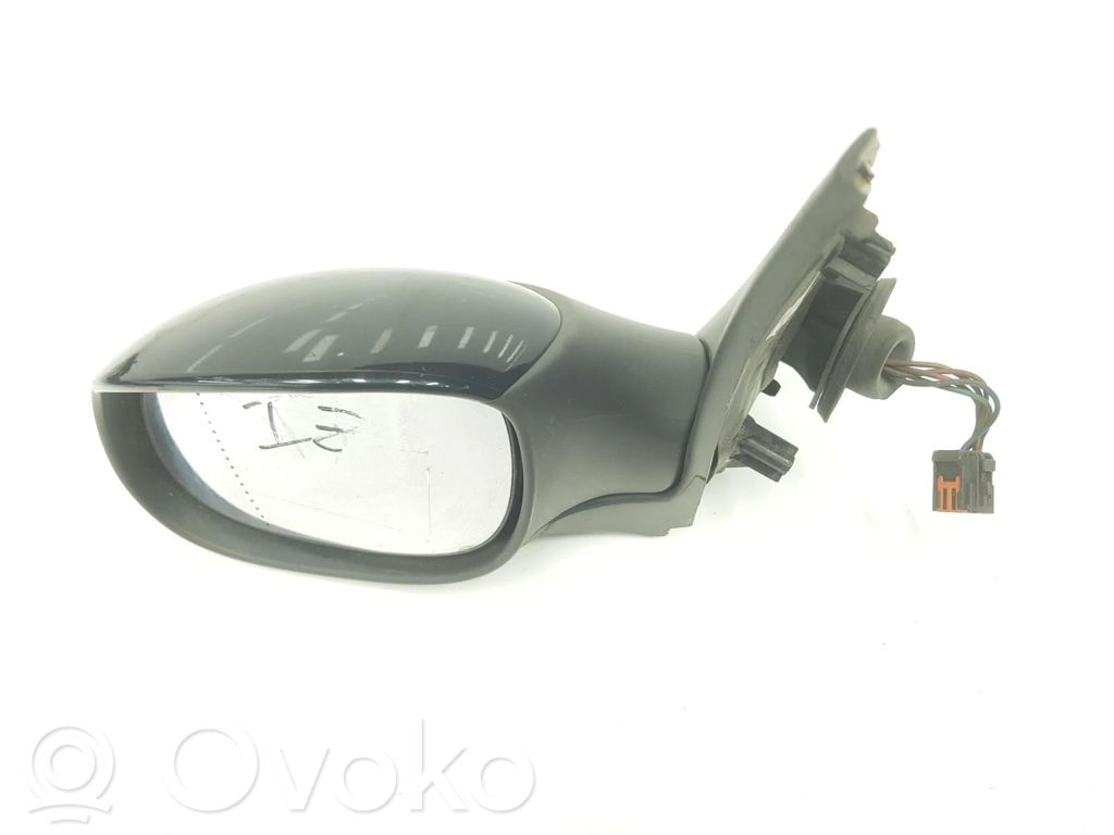 Peugeot 206 Front door electric wing mirror 