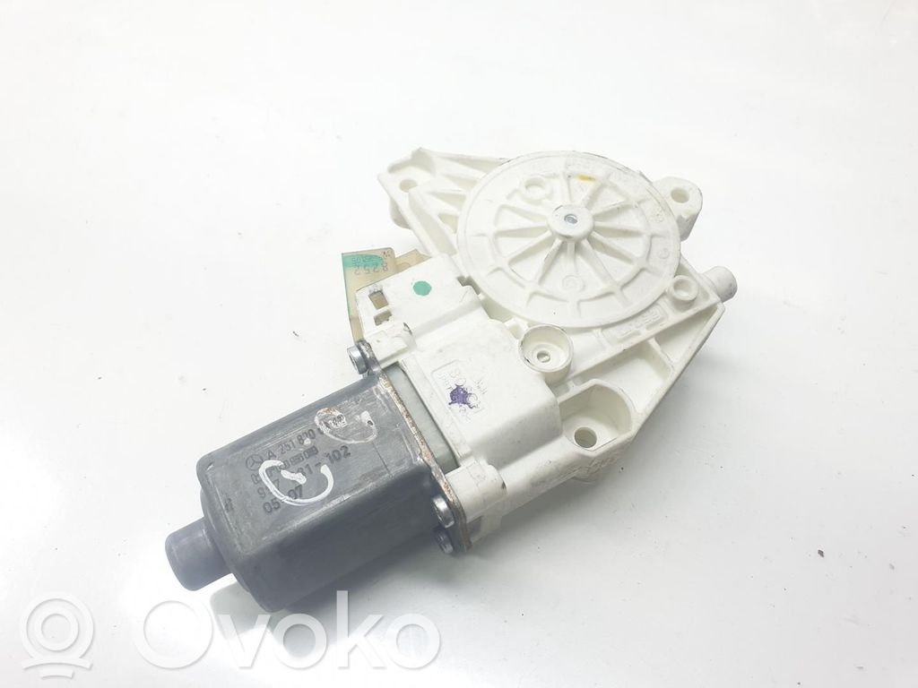 Mercedes-Benz ML W164 Motorino alzacristalli della portiera anteriore