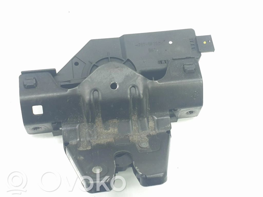 Tailgate lock latch   8196401,51247840617