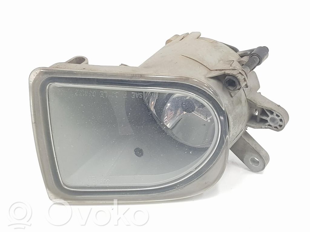 Etusumuvalo   30698630,30698630