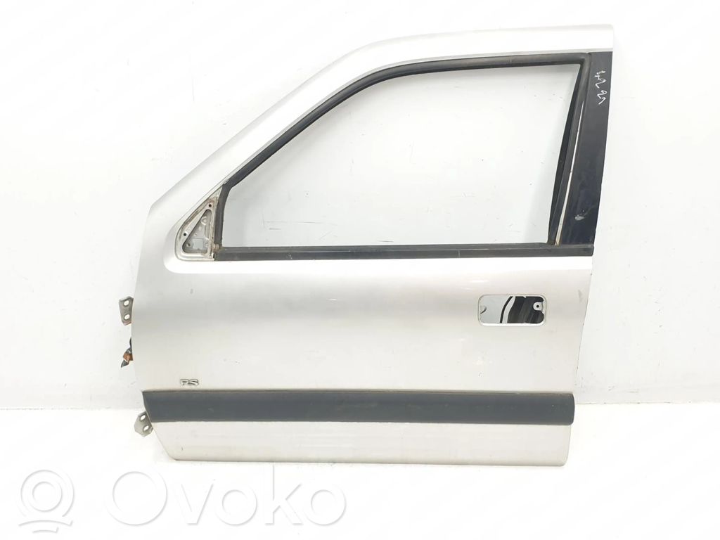 Opel Frontera B Priekinės durys 