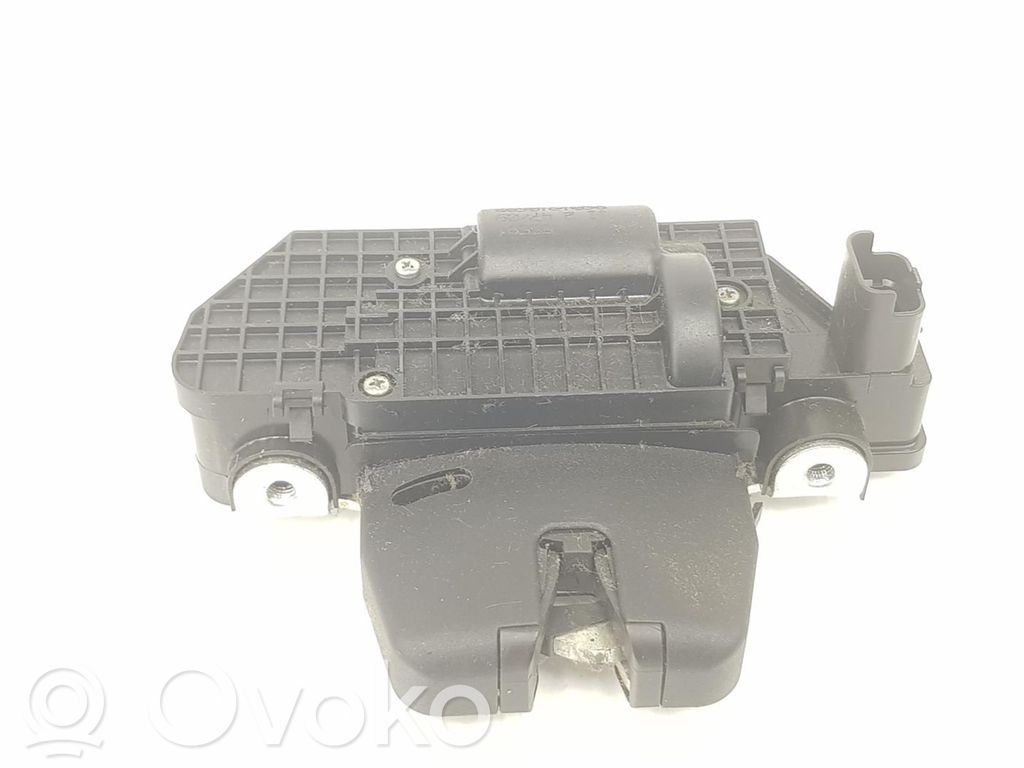Tailgate lock latch   8719F8,8719F8
