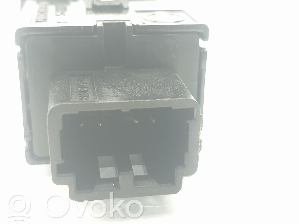 Nissan Navara D23 Otros interruptores/perillas/selectores 