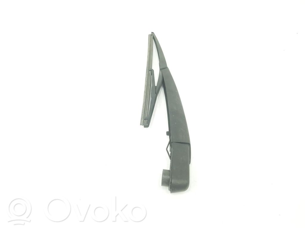 Nissan Qashqai Braccio della spazzola tergicristallo posteriore