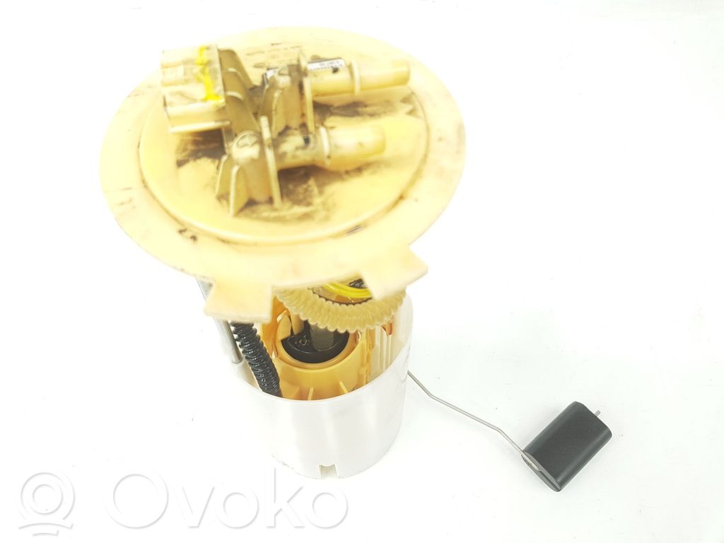 Nissan Qashqai Pompa carburante immersa 