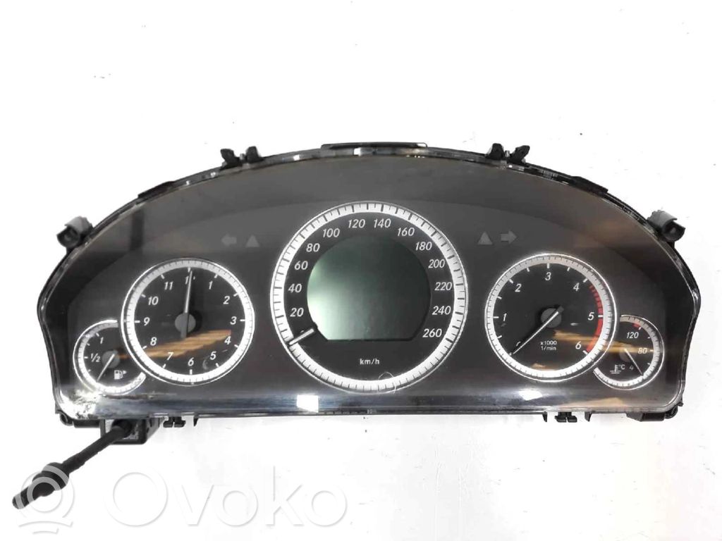 Mercedes-Benz E W212 Velocímetro (tablero de instrumentos) 